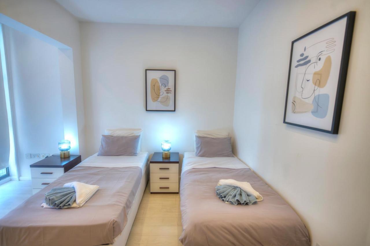 Bright And Spacious 3 Bedroom Apartment With Breathtaking Views - Goslm-5 Sliema Dış mekan fotoğraf
